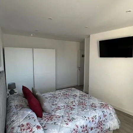 Nuevo Casco Antiguo Apartment