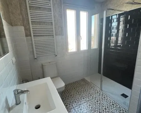 Nuevo Casco Antiguo Apartman *